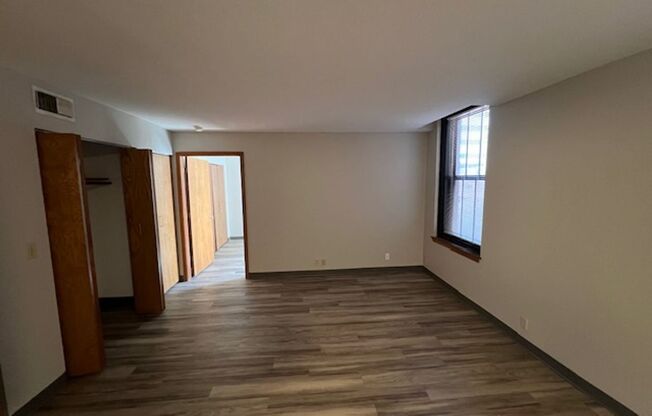 1 bed, 1 bath, 550 sqft, $750, Unit 405