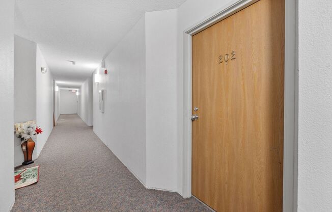 2 beds, 1 bath, 920 sqft, $1,480, Unit 1471-202