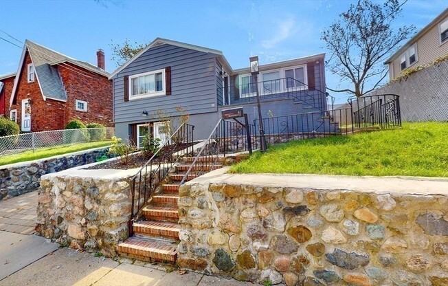 61 MONTMORENCI AVE