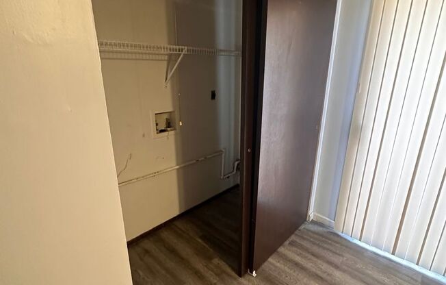 2 beds, 1 bath, $850