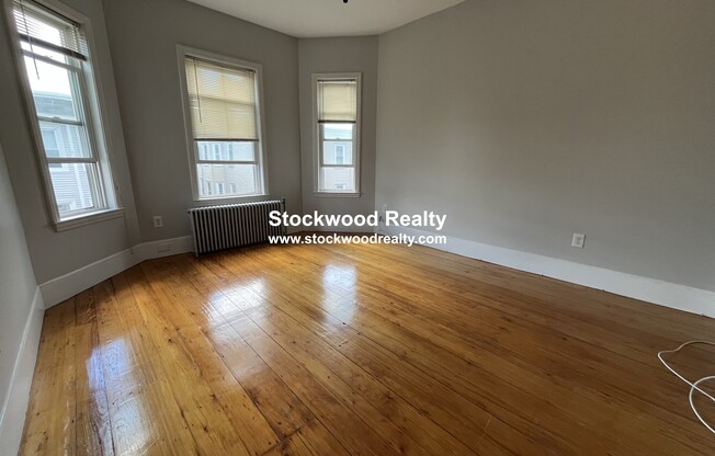 27 HOWELL ST