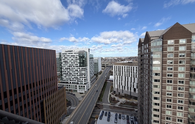 1 bed, 1 bath, 796 sqft, $3,300, Unit 2203