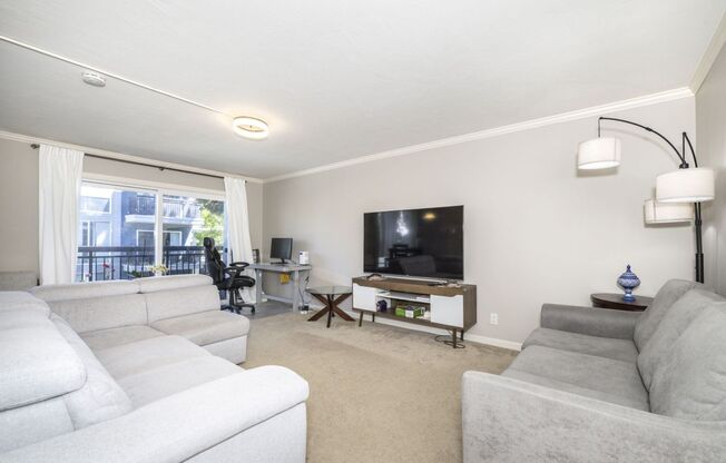 Conveniently Located, Furnished 1 Bed, 1 Bath Condo w/ Updated Kitchen & Bathroom