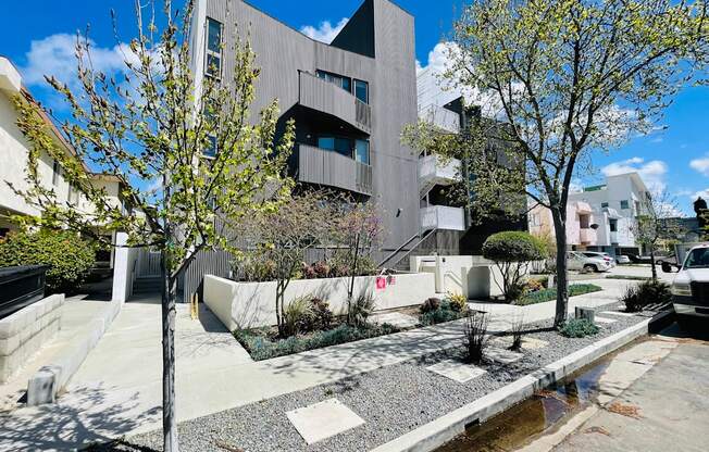 Welcome to Lido Apartments - 3714 Kelton Avenue Apartments