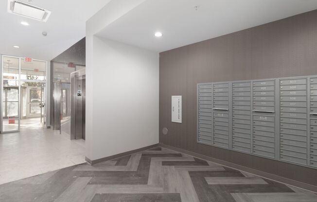 1 bed, 1 bath, 503 sqft, $1,550, Unit 403