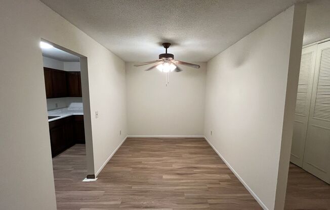 1 bed, 1 bath, 812 sqft, $1,250, Unit 101-112