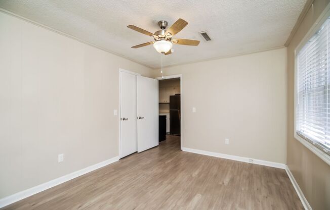 1 bed, 1 bath, 750 sqft, $1,400, Unit A6