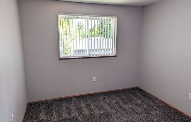 2 beds, 2 baths, 950 sqft, $1,350, Unit 34