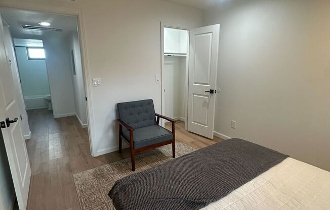 1 bed, 1 bath, 595 sqft, $1,290, Unit 115