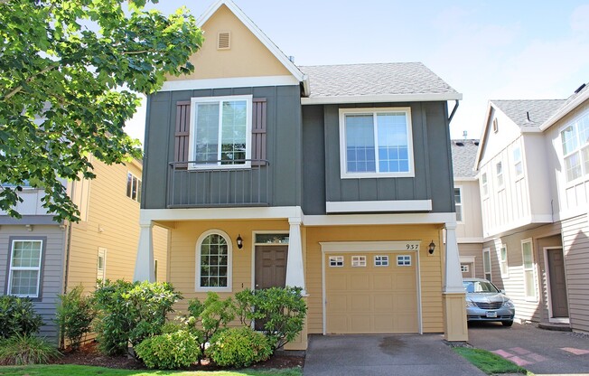 Newer Construction 3 Bed, 2.5 Bath House in Hillsboro w/Loads of Curb Appeal