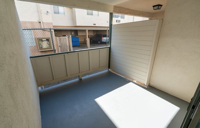 3 beds, 2 baths, 1,400 sqft, $2,998, Unit 107