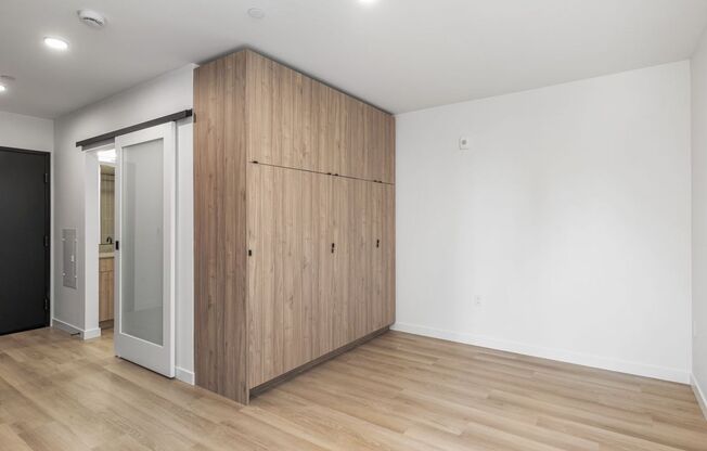 Studio, 1 bath, 306 sqft, $1,371, Unit 307