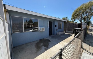 4910 E 4 ST