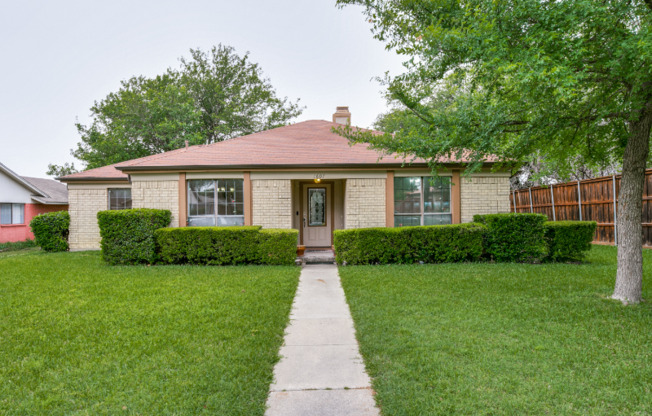 1607 HEATHER GLN CT