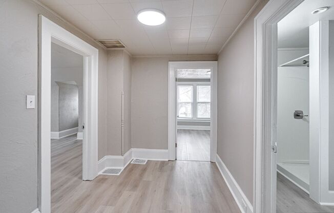 702 S. Commercial St / 109 Division St