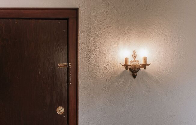 Studio, 1 bath, 449 sqft, $875, Unit Apt 5
