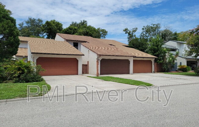 1160 ROMAINE CIR W
