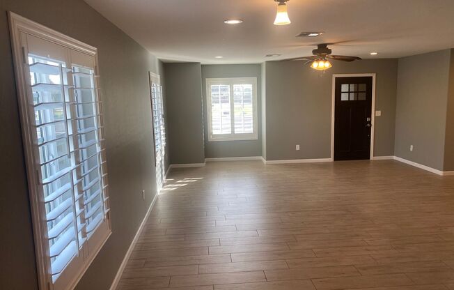 Remodeled 3/2 SFH Glendale, built in 2016