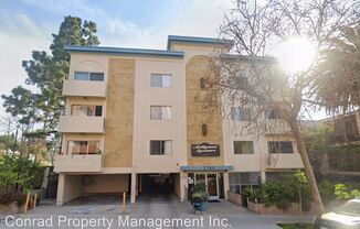 1784 N. Sycamore Ave.