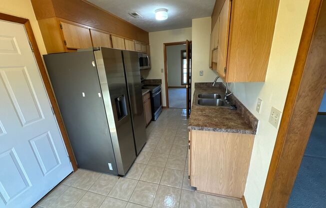 3 beds, 2 baths, $1,450