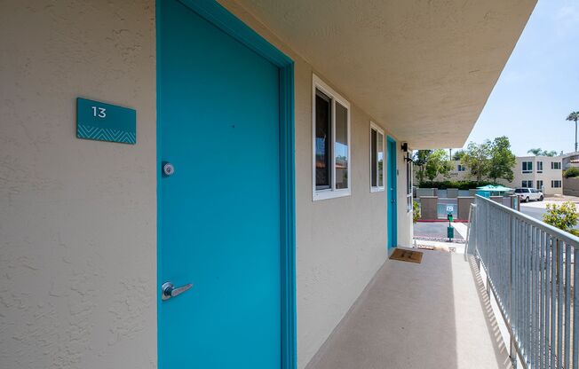 Studio, 1 bath, 329 sqft, $2,295, Unit 25-13