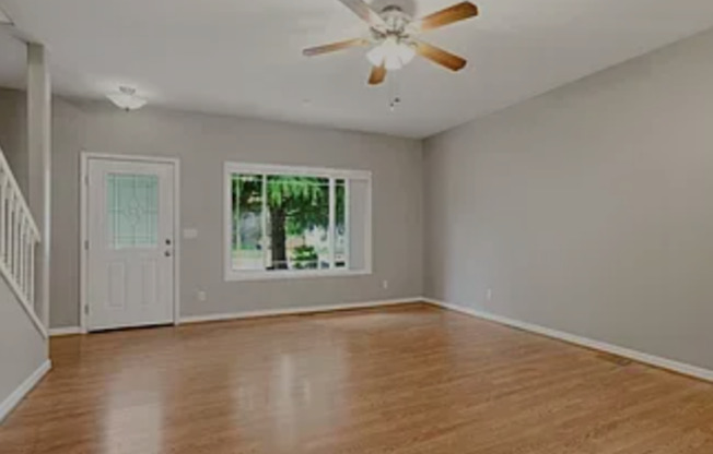 Camas 4 Bedroom Home with Central AC, Fireplace & Fenced Yard Near Downtown!