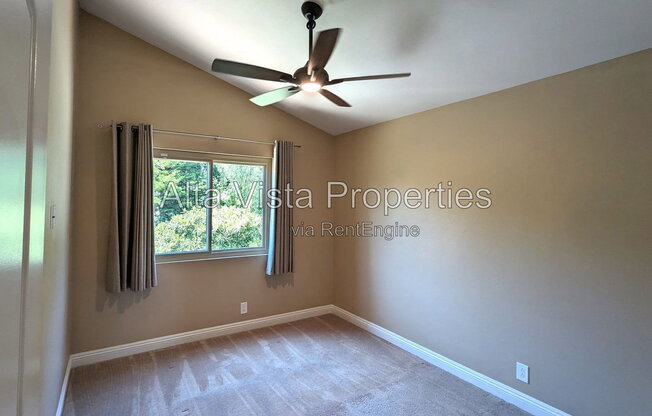 5 beds, 3.5 baths, 2,410 sqft, $5,995