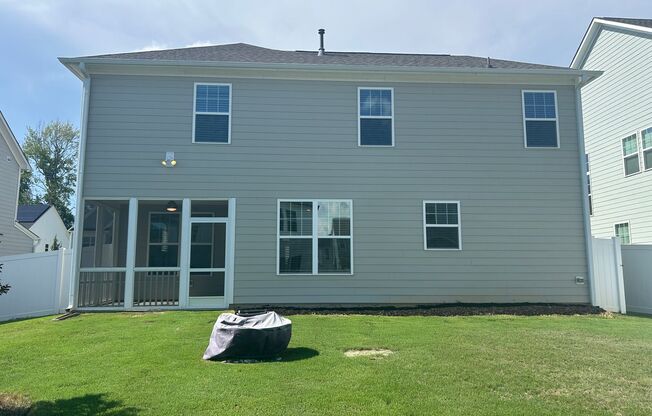 3 Bed | 2.5 Bath House in Holly Springs