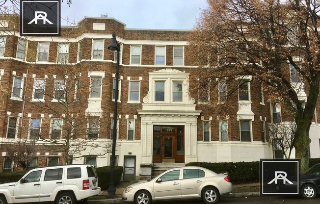 1675 COMMONWEALTH AVE
