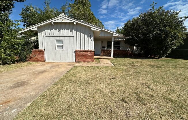 3 Bedroom 1.5 Bathroom w/ Extra Garage Converted Room