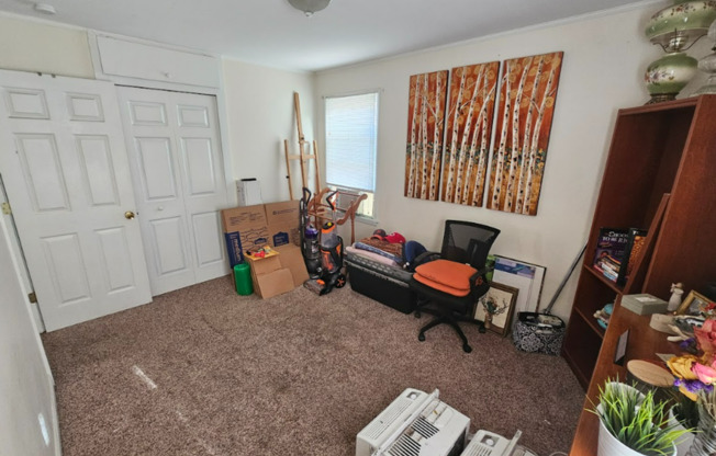 2 beds, 1 bath, $1,150