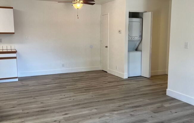 1 bed, 1 bath, 688 sqft, $1,375, Unit 030