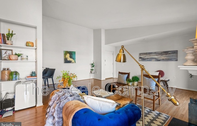 1119 CASTLE HBR