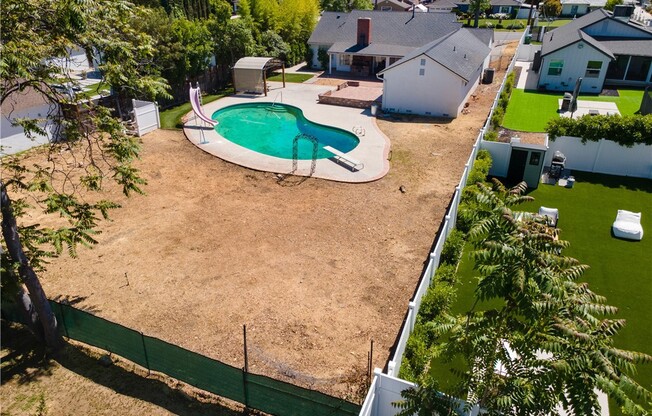 5835 JUMILLA AVE
