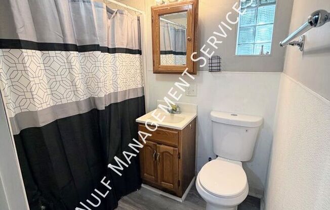 506 FARNSWORTH AVE