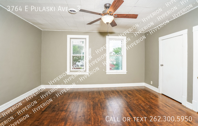 3764 E PULASKI AVE