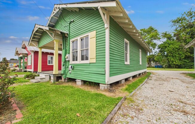 2 Bedroom, 1 Bathroom Home Near UL!