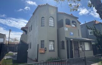 3 beds, 1 bath, 1,075 sqft, $2,495, Unit 2028-A