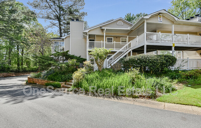 1210 AUGUSTA DR