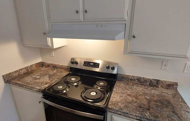 Stainless steel appliances at Huntington Cove Apartment Homes in Huntington Beach