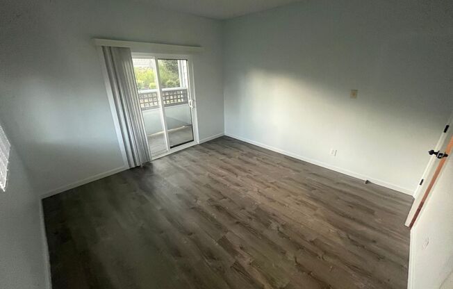 2 beds, 2 baths, $2,450, Unit # 201