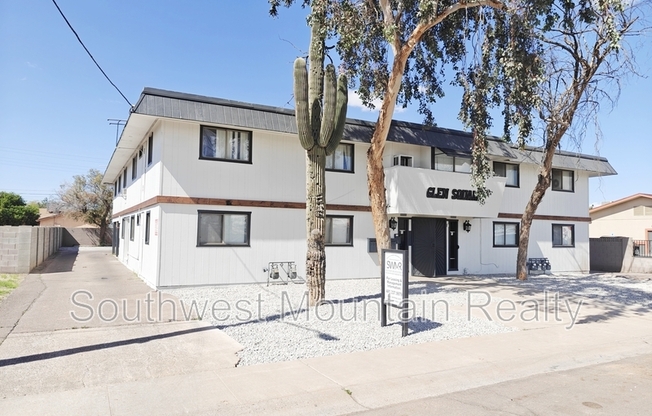 7122 N 48 AVE