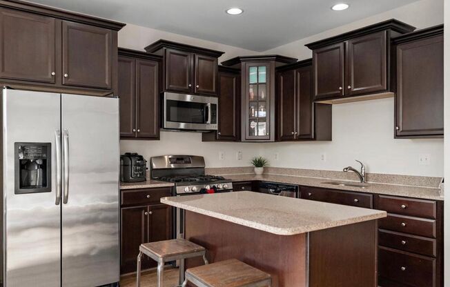 READY TO GO!! Close to FT MEADE -- Fresh & Ready TH 3 bed + 2 fb + 2 hb + 1 car garage