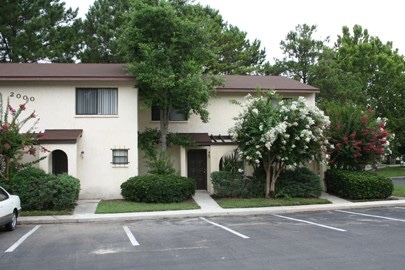 2 beds, 2.5 baths, $1,425, Unit Unit 403
