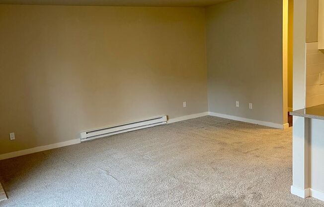 1 bed, 1 bath, 680 sqft, $1,500, Unit C3