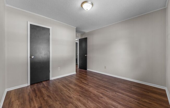 2 beds, 1 bath, $795