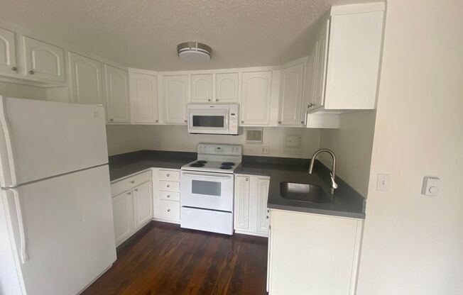 1 bed, 1 bath, 500 sqft, $1,575