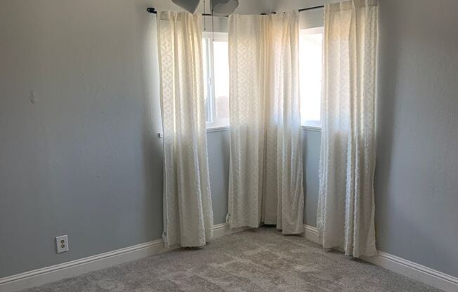 2 beds, 1 bath, $1,800