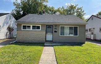 26345 Lehigh 3bed/1bath Ranch with new kitchen and nice backyard located in Inkster