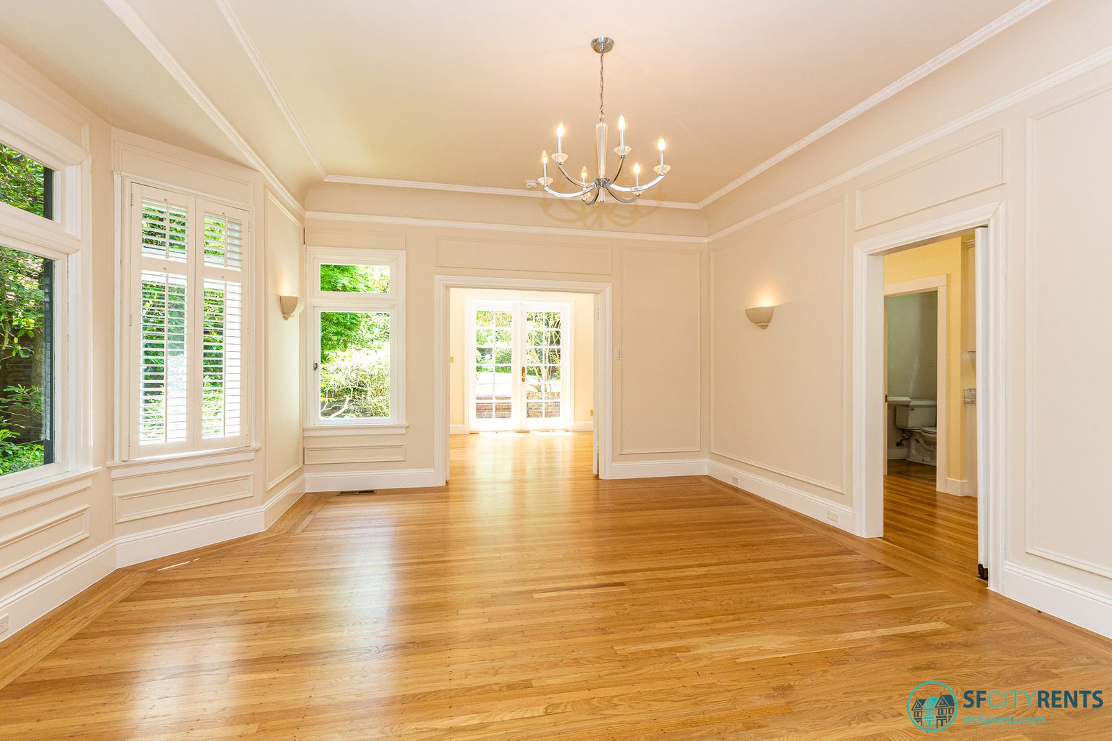 Pacific Heights: Remodeled Single Family Home w/ Garden, Rec Room & Double Car Garage